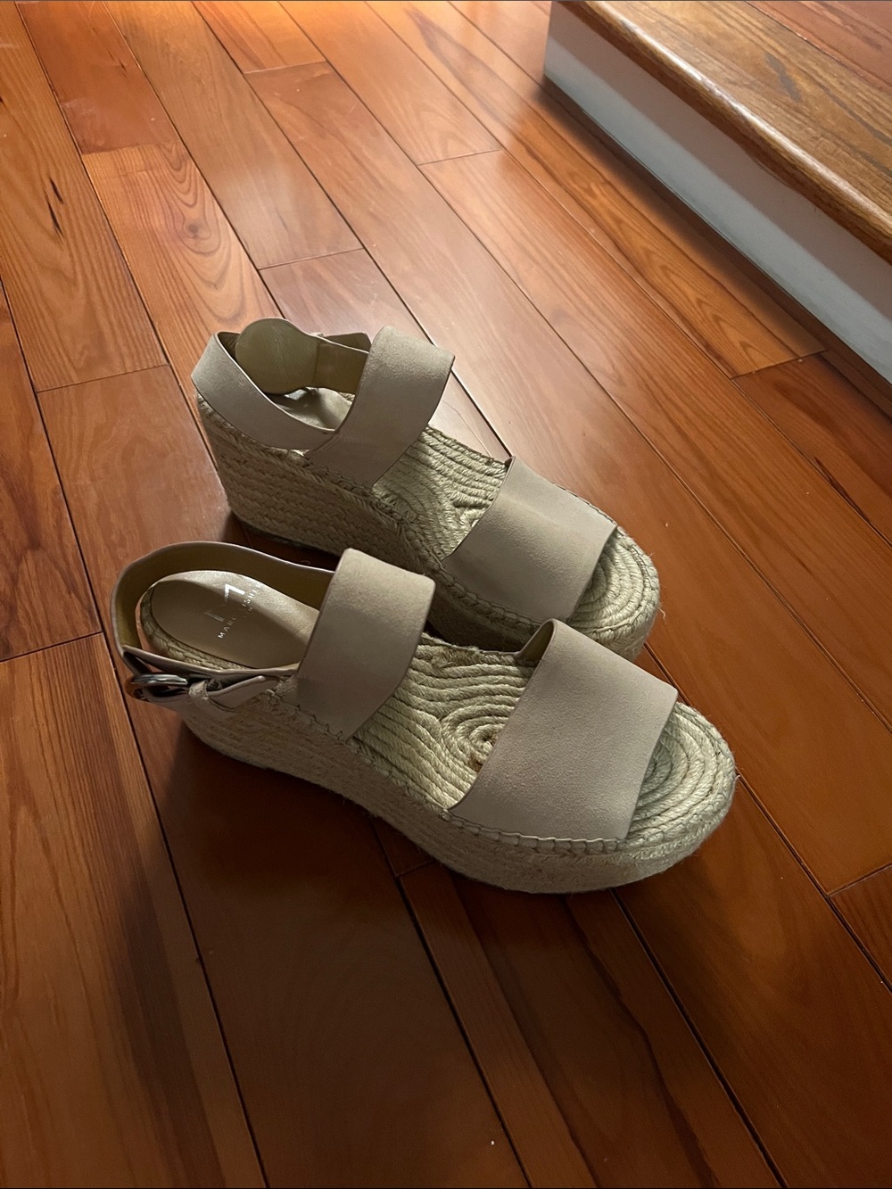 MARC FISHER Sandal